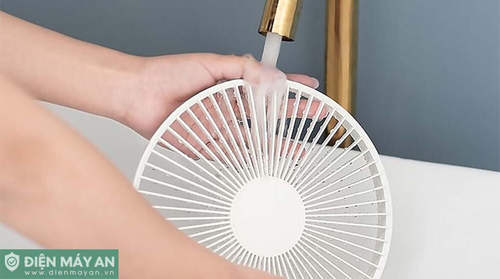 Quạt tích điện gấp gọn 3Life/Guzi 008